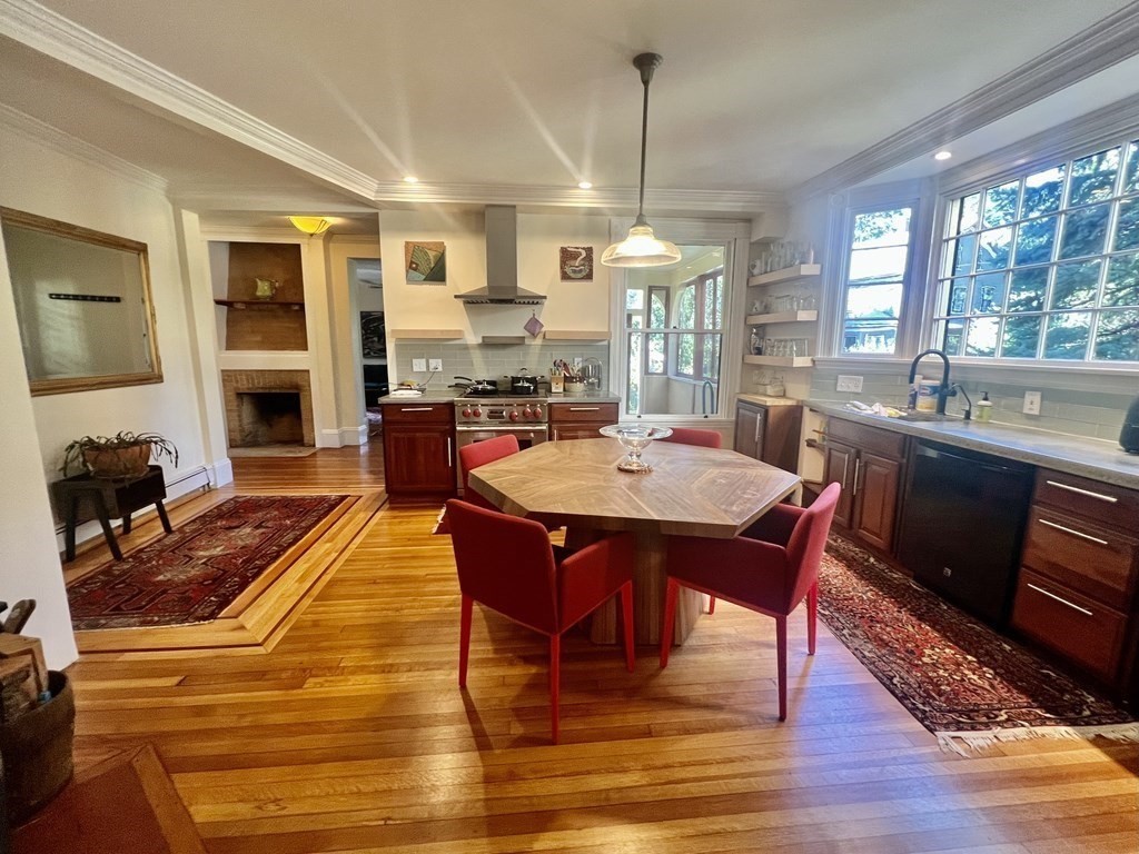 2 bed, 2 bath apartment for rent at 5 Greenough Park Unit 1, Jamaica Plain — photo 4 of 13