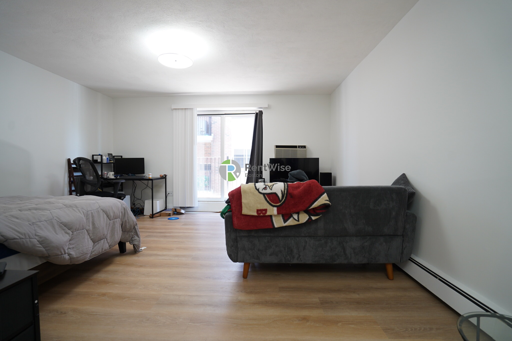 745 East 6th St, South Boston