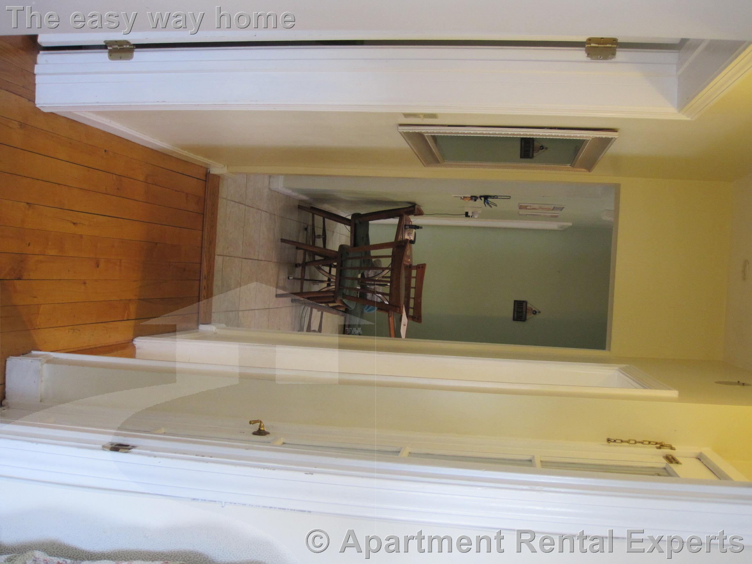 59 Windsor Rd, Tufts