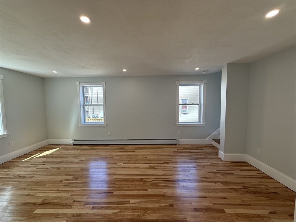 165 Baker St, Gardner