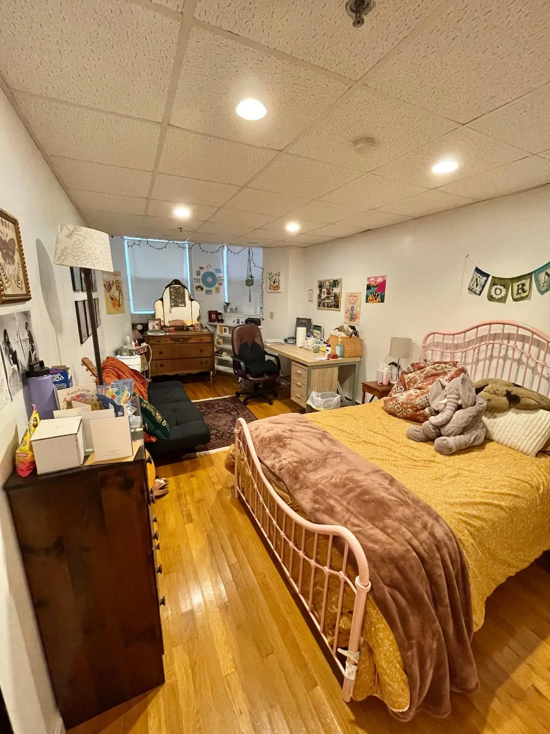 1061 Beacon St, Longwood