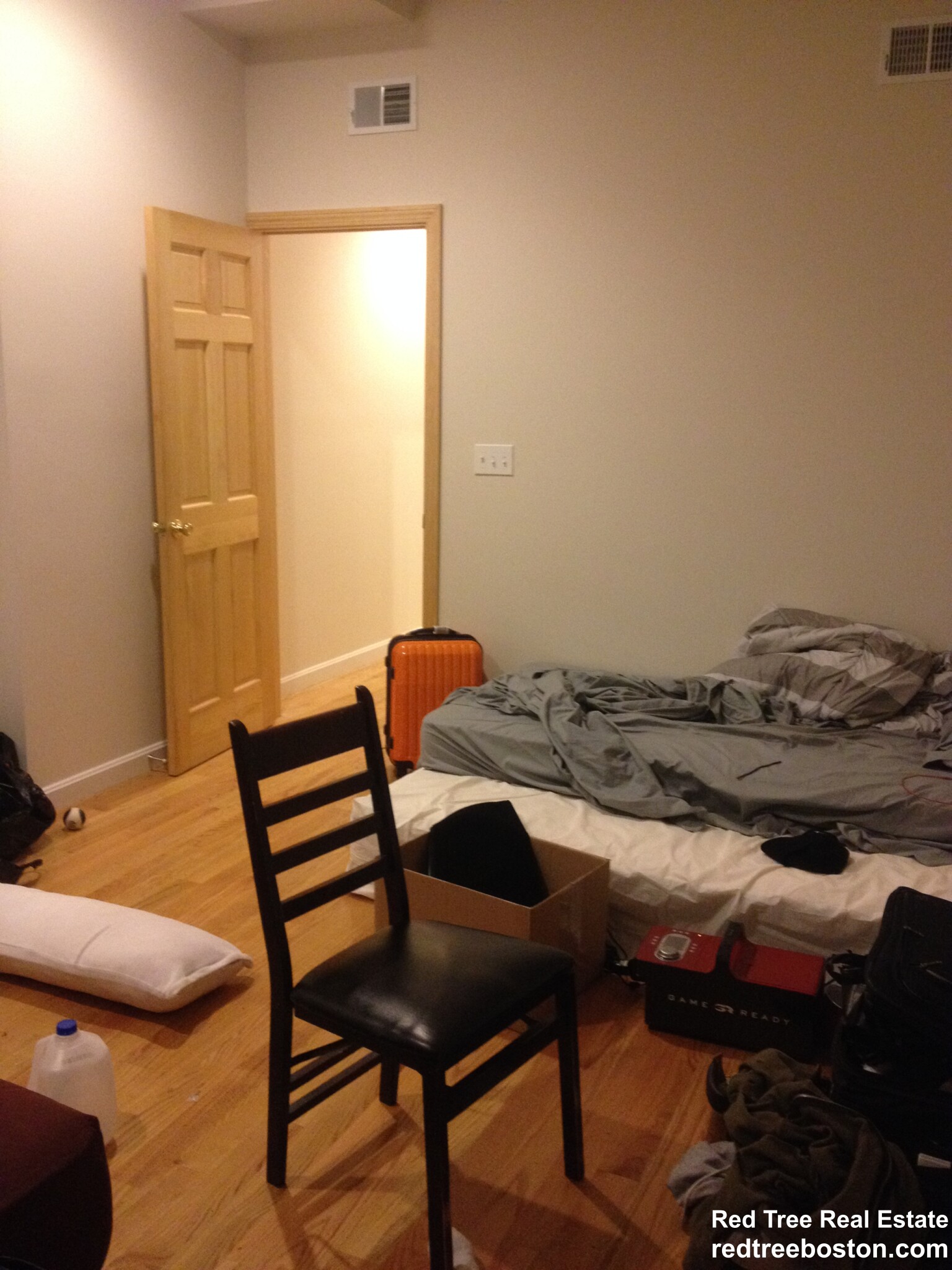 10 Moreland St, Roxbury