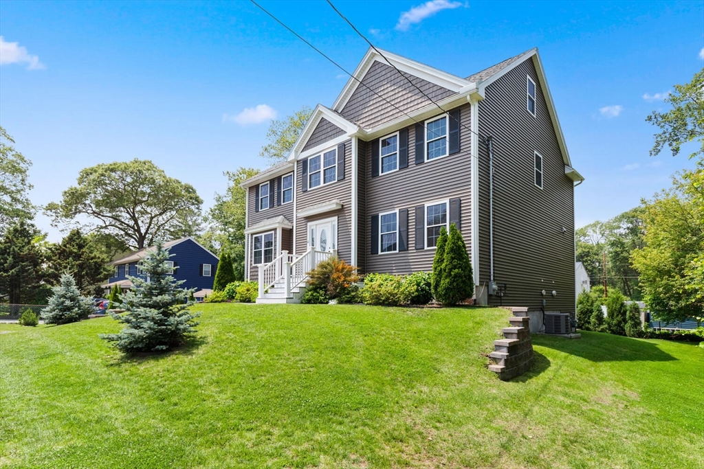 10 Carol Ave, Burlington