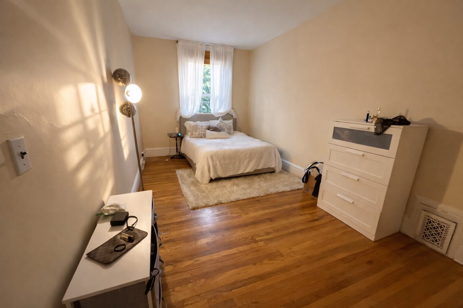 206 Commonwealth Ave, Back Bay