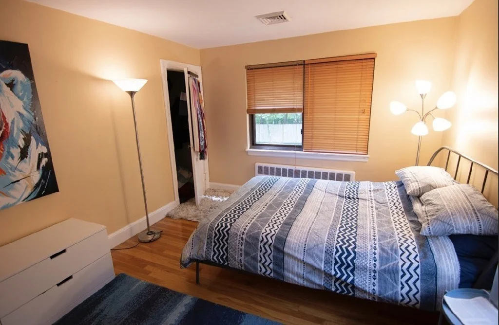 9 Reservoir Rd, Chestnut Hill