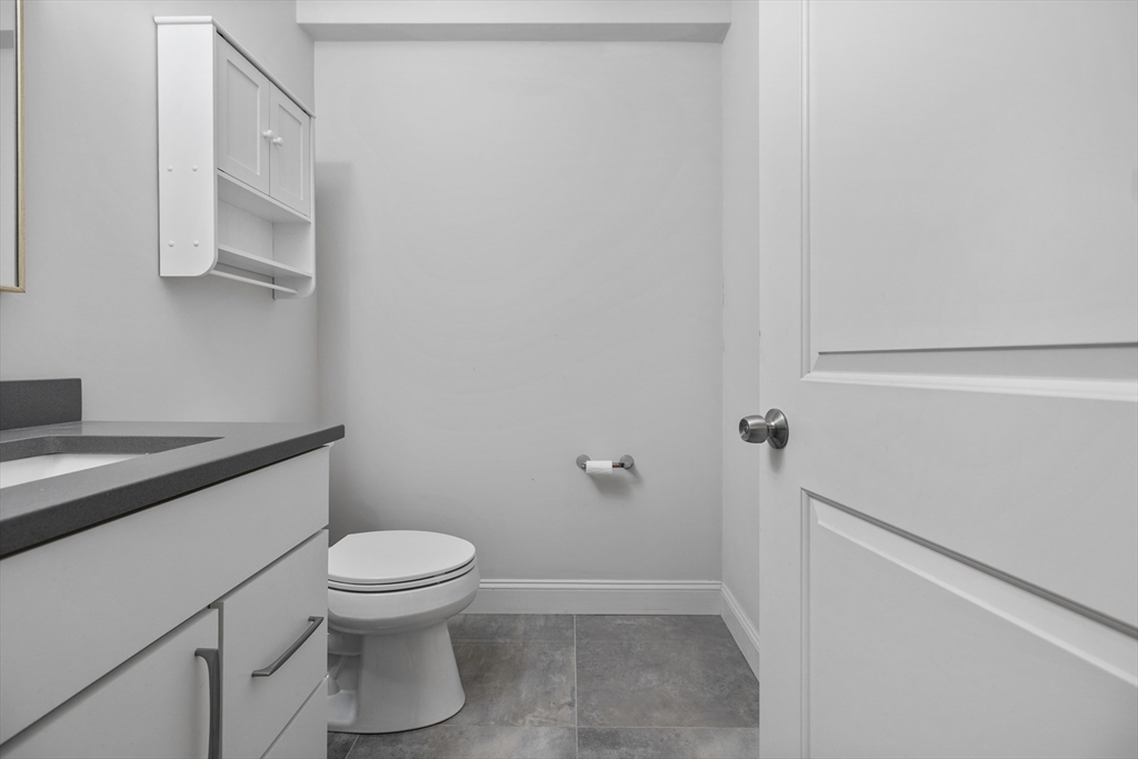 80 Everett St, East Boston