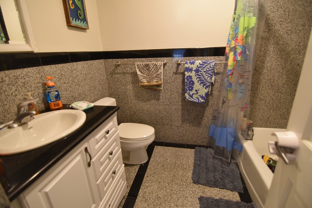 119 Beaconsfield, Aspinwall Hill