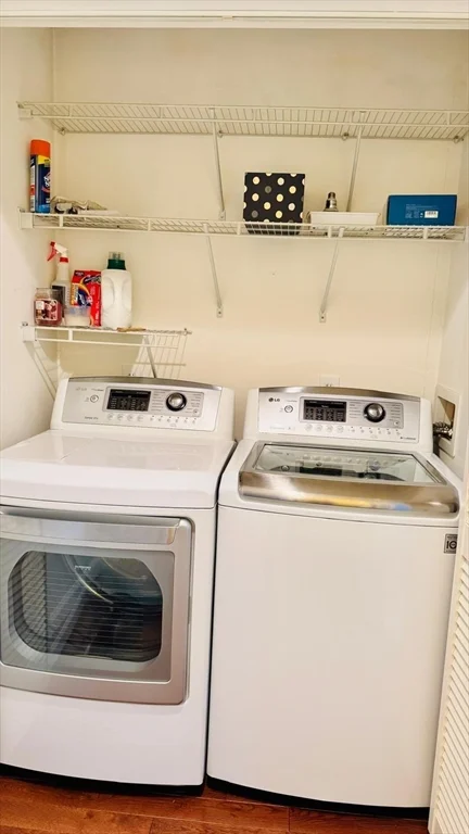 294 Hayden Rowe St, Hopkinton