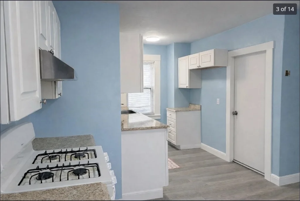 405 Lakeview Ave, Lowell