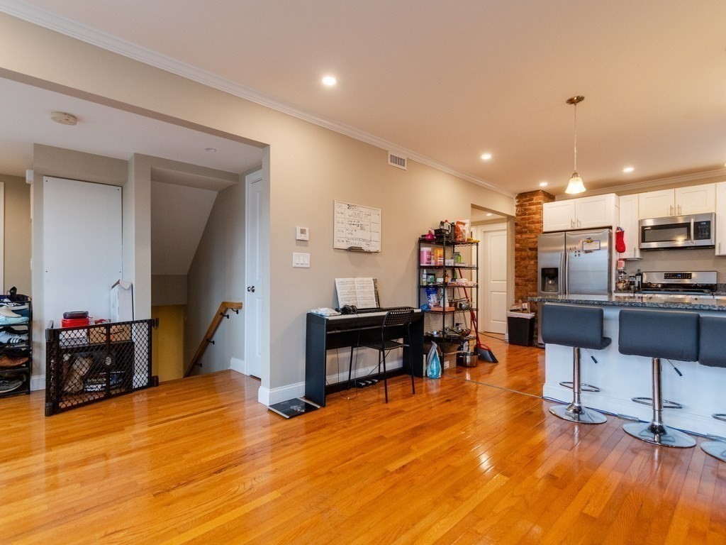 107 Kenrick St, Brighton