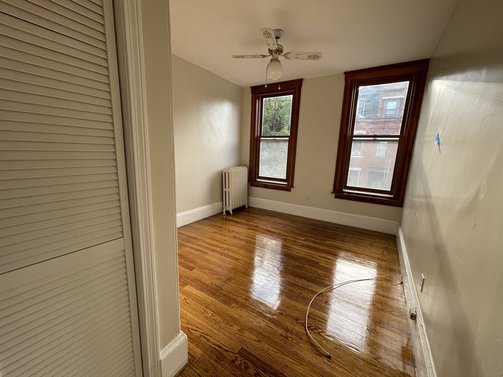 338 K St, South Boston