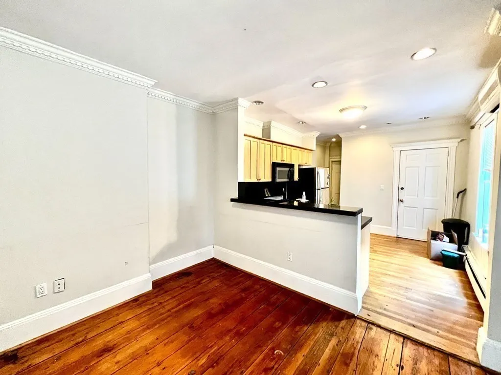 36 Tremont St, Cambridgeport
