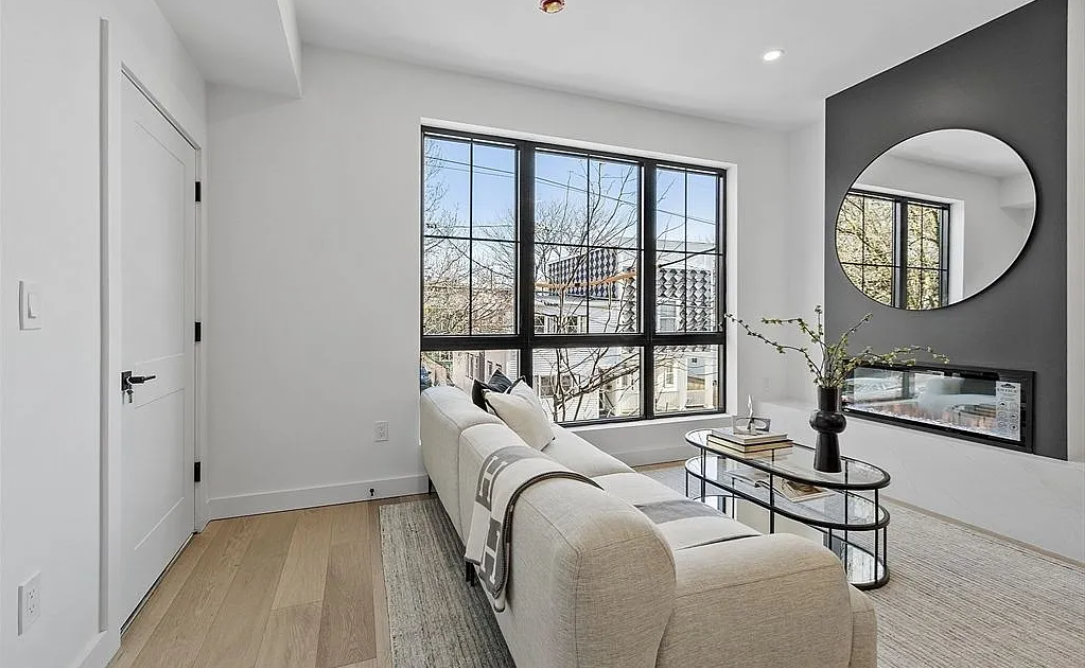 131 5th St, East Cambridge