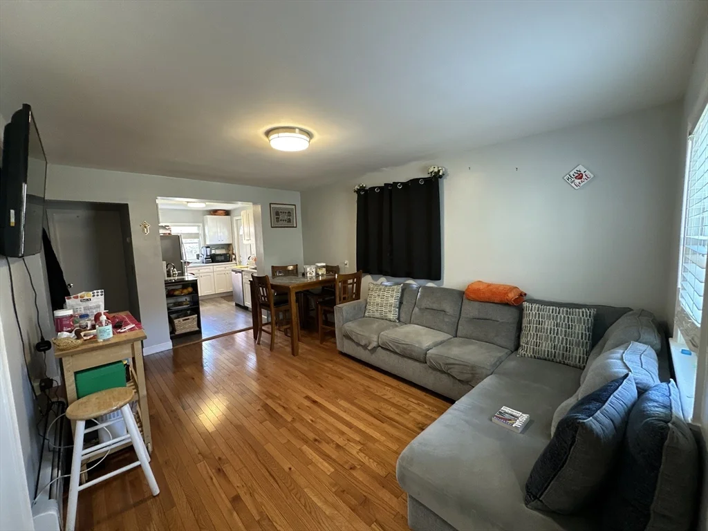 154 Vine St, Everett