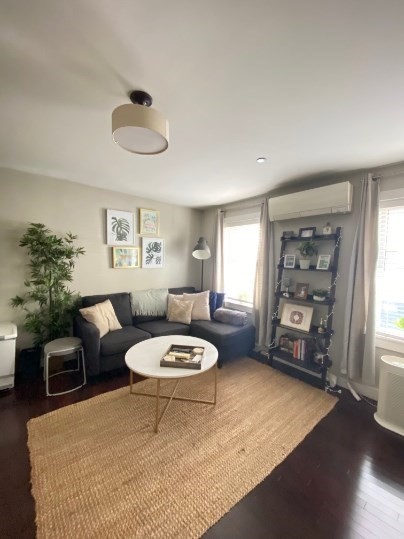 609 E 2nd St, South Boston