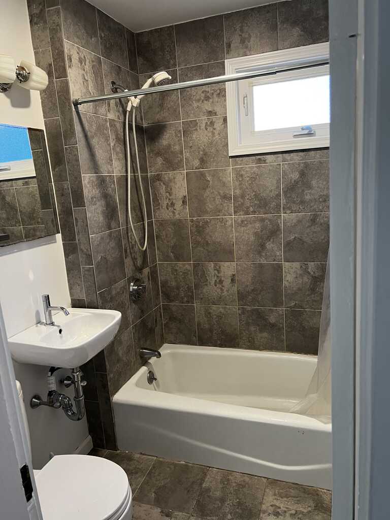 96 Hammond St, Baldwin