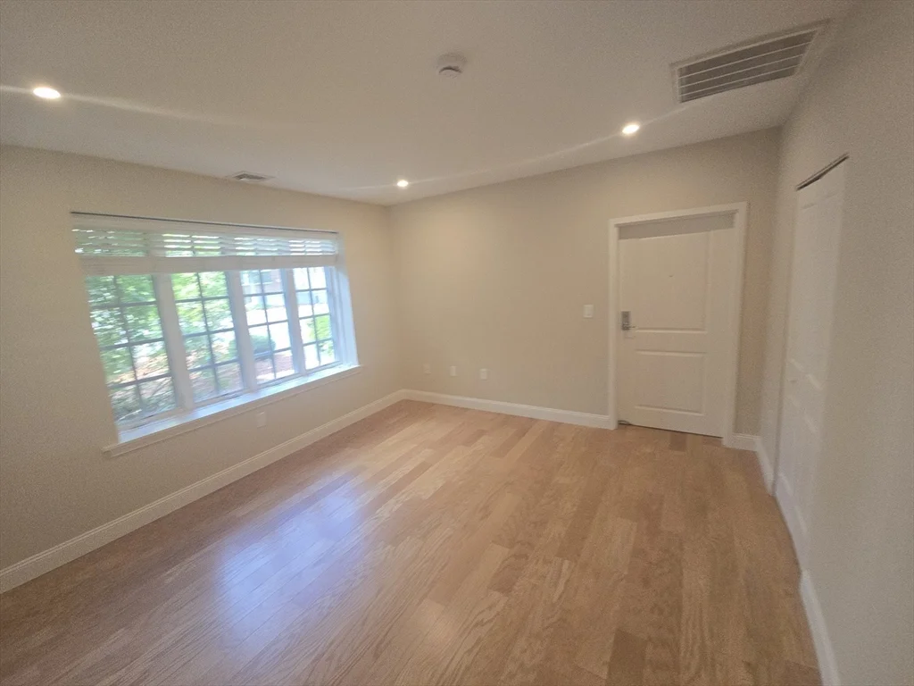 312 Rindge Ave, North Cambridge