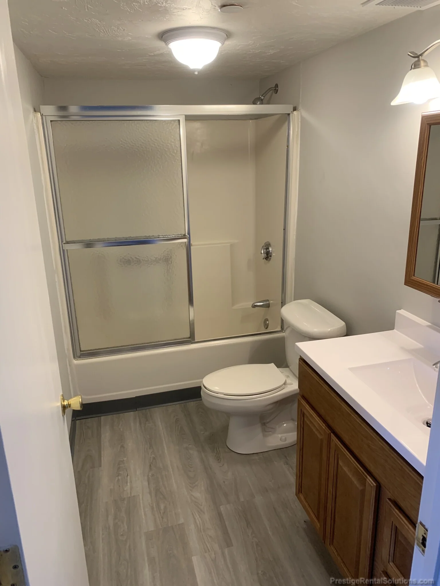 11 Willow St, Fitchburg