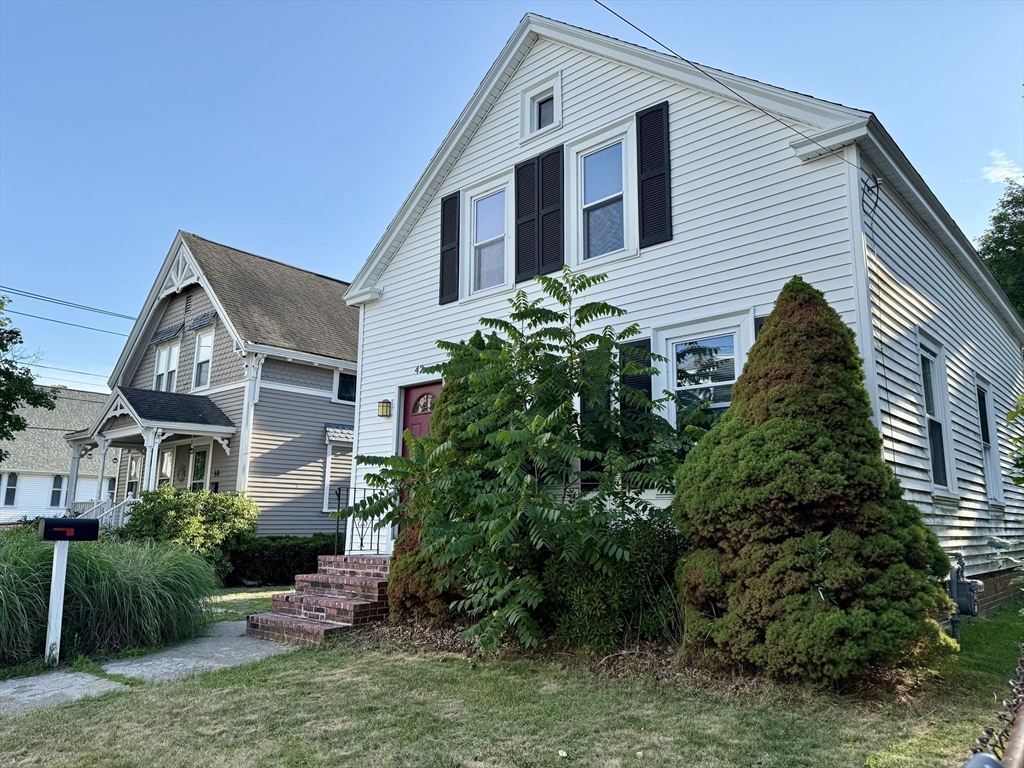 42 Broad St, North Attleboro