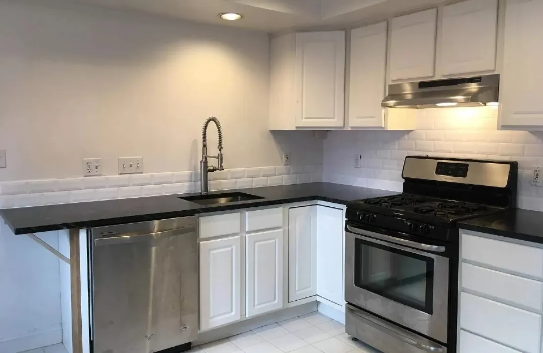 159 Auburn St, Cambridgeport