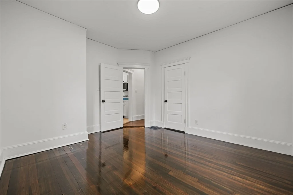 55 Surrey St, Glenwood