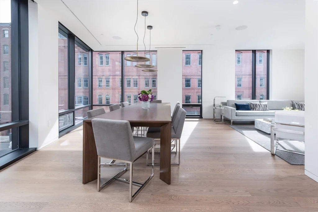 10 Farnsworth, South Boston