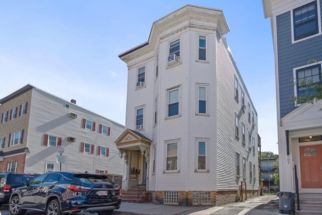 703 E 2nd St, South Boston