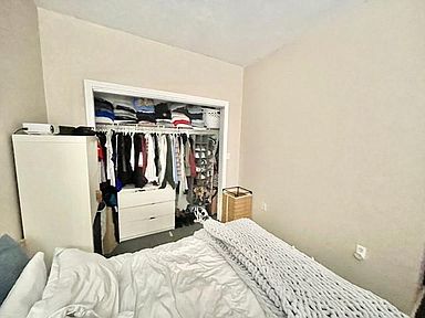 3 bed, 1.5 bath apartment for rent at 17 Thacher St Unit 4, North End — photo 7 of 22