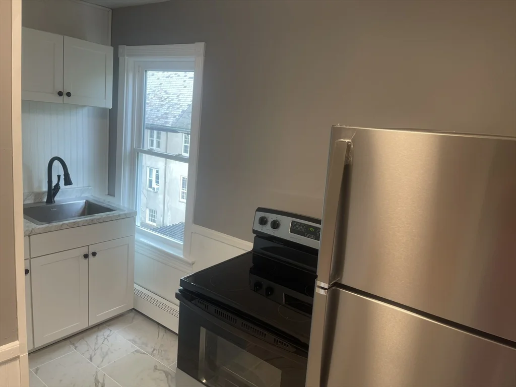 13 Broad St, North Attleboro