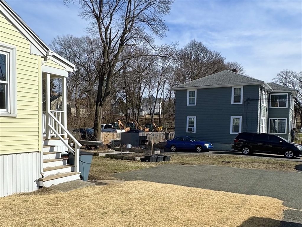 64 West St, Quincy