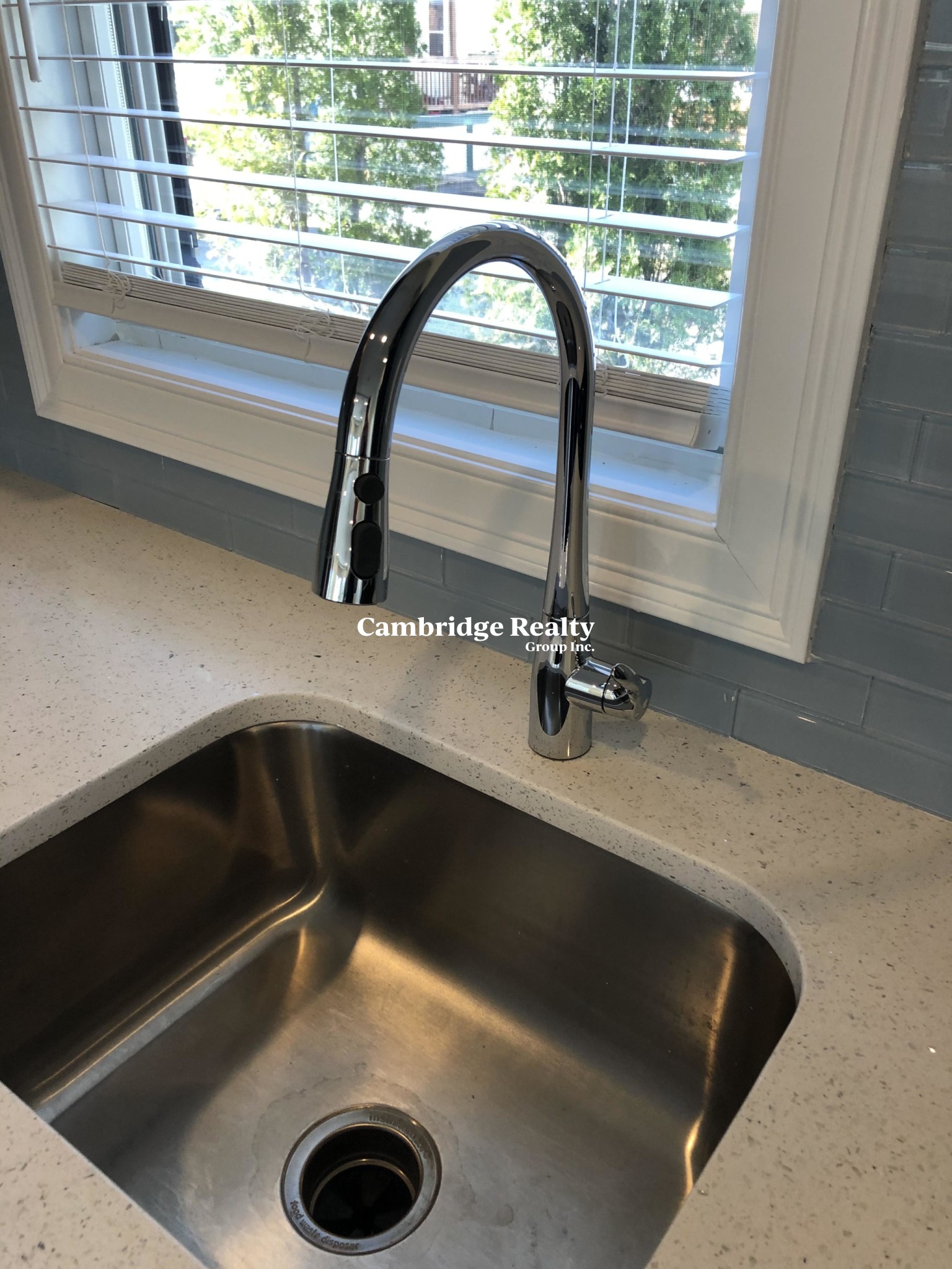 5 Malvern Ter, South Medford