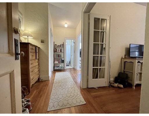 71 Martin St, Neighborhood Nine