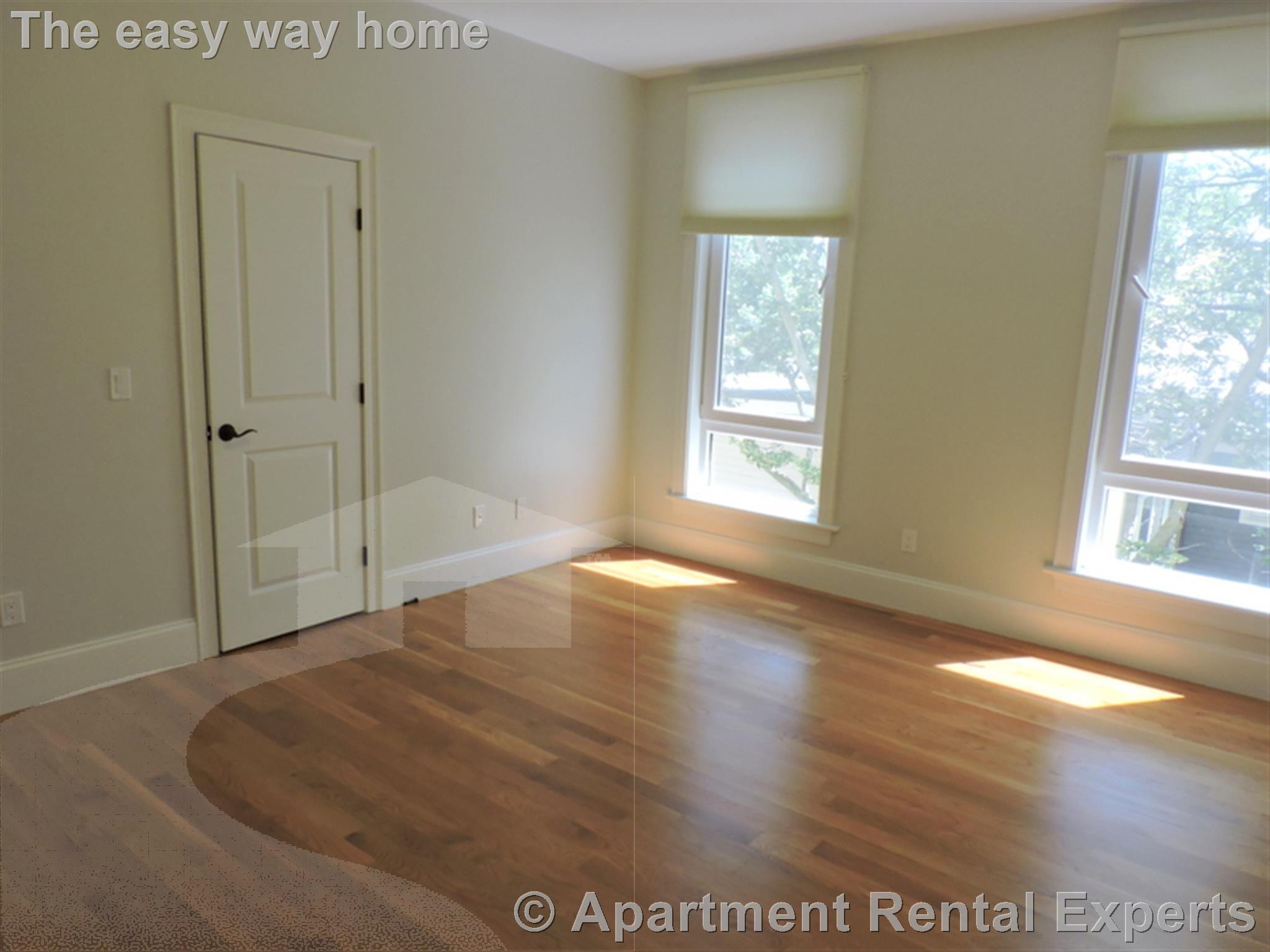 168 Hampshire, Central Square