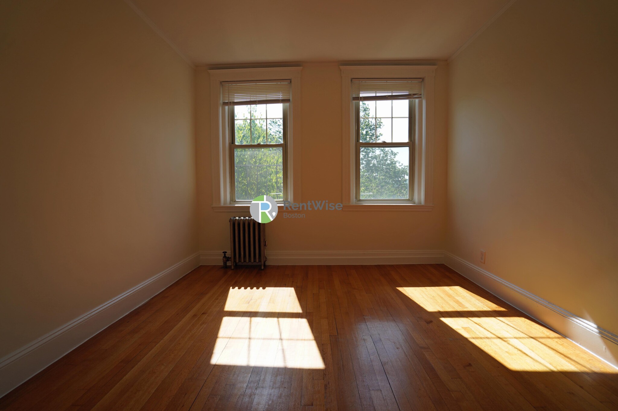 1850 Commonwealth Ave, Brighton