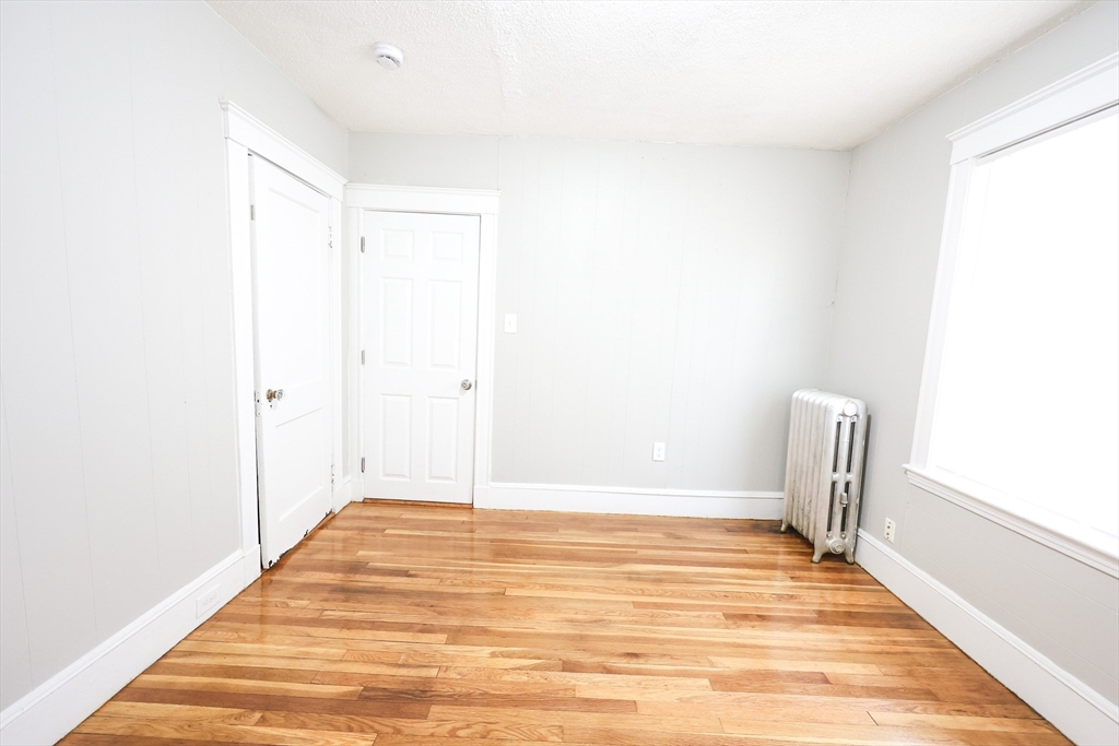 8-10 Mattakeeset St, Hyde Park