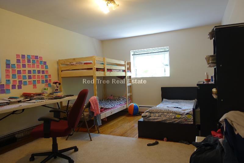 34 Gardner St, Allston