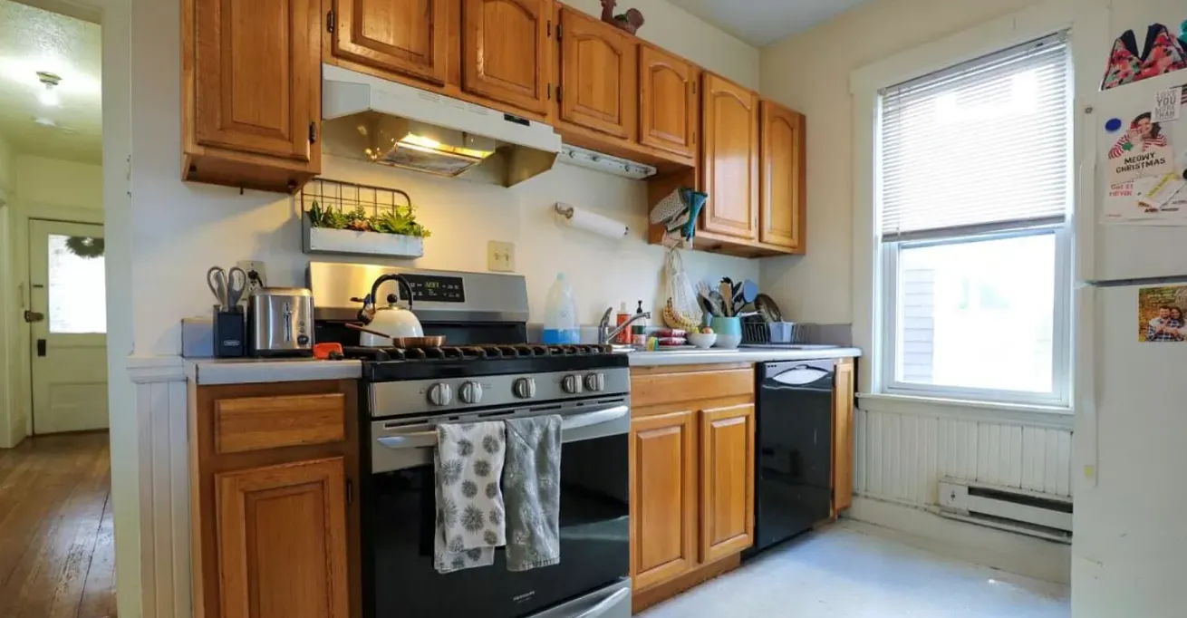 44 Easton St, Allston