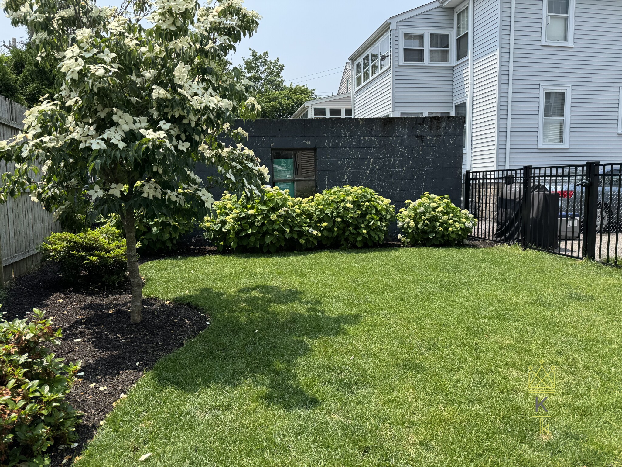 65 Davis Rd, Belmont