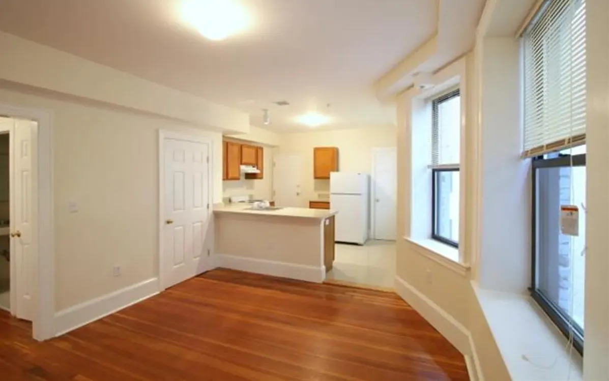 881 Massachusetts Ave, Central Square