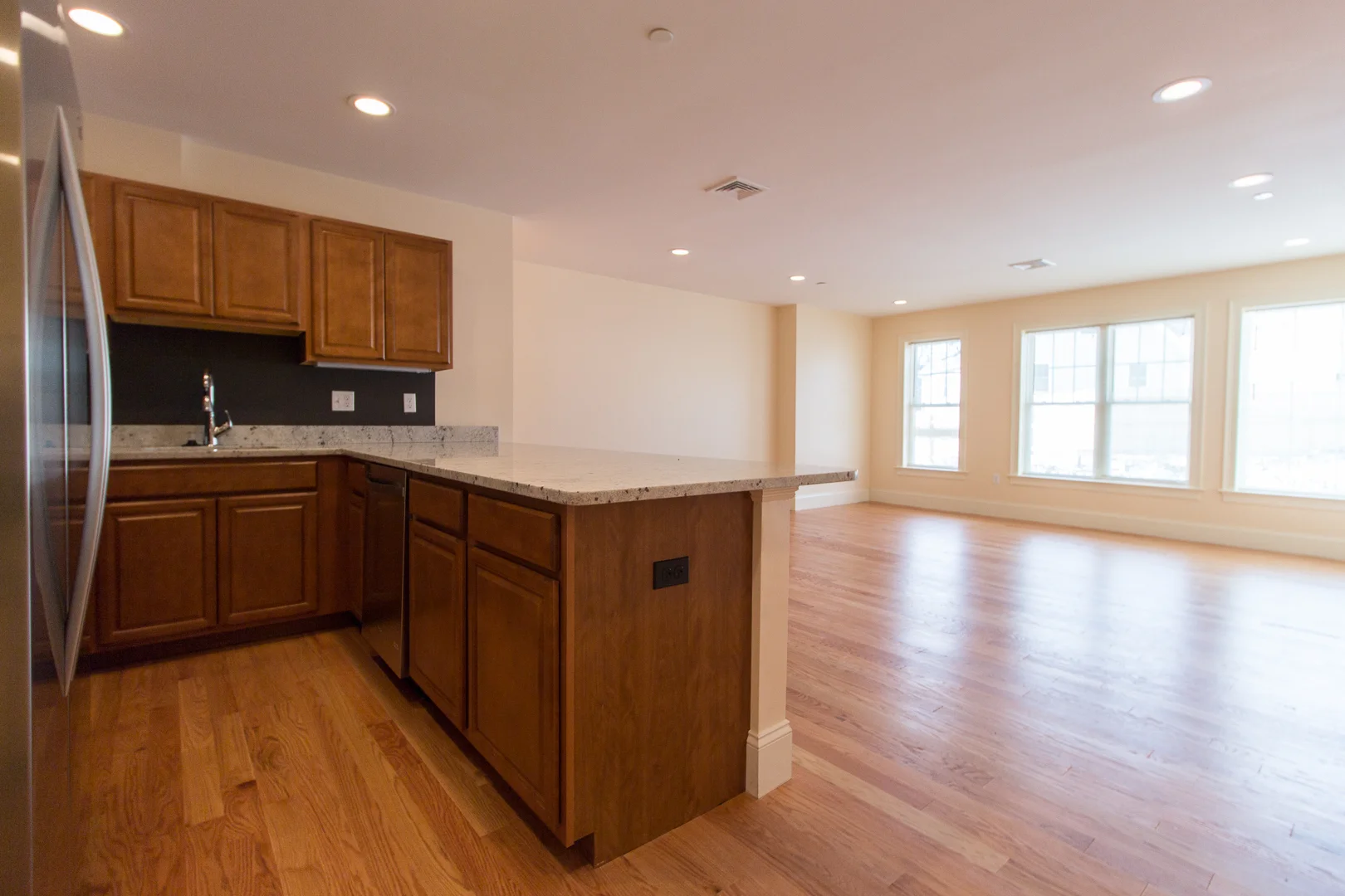 5165 Washington St, West Roxbury