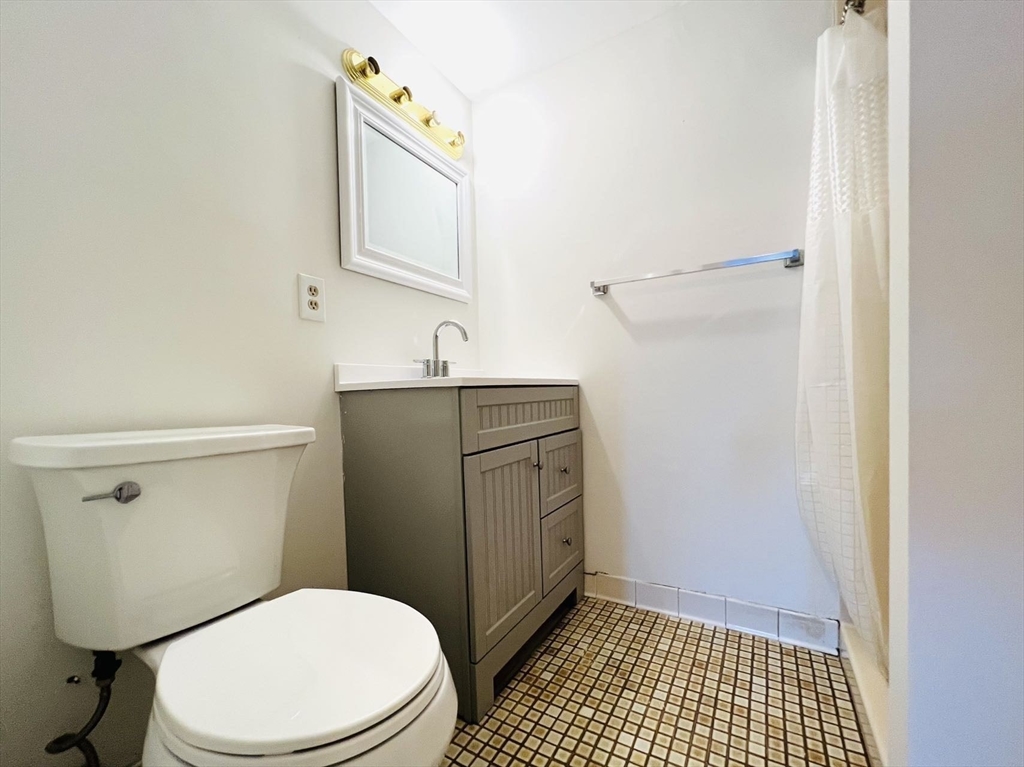 16 Winter St, Waltham