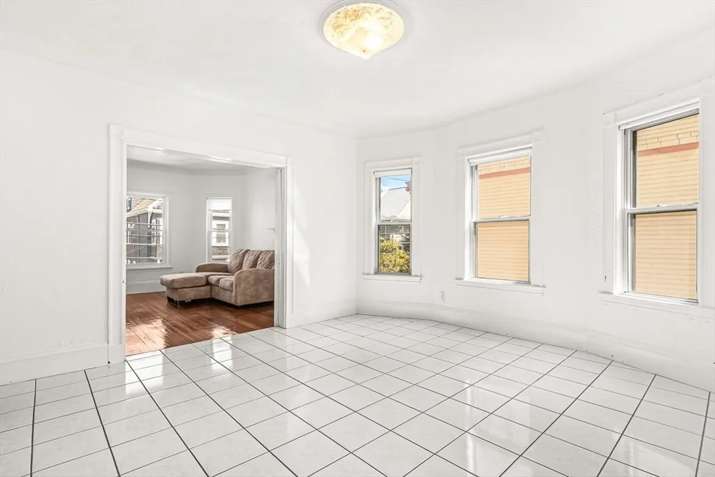 36 Windsor Rd, Spring Hill