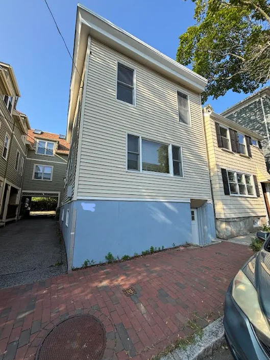 120 Spring St, East Cambridge