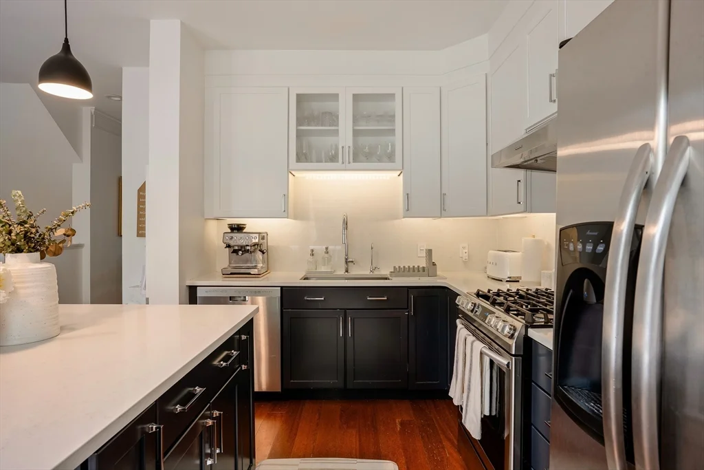 39 Cottage St, East Boston