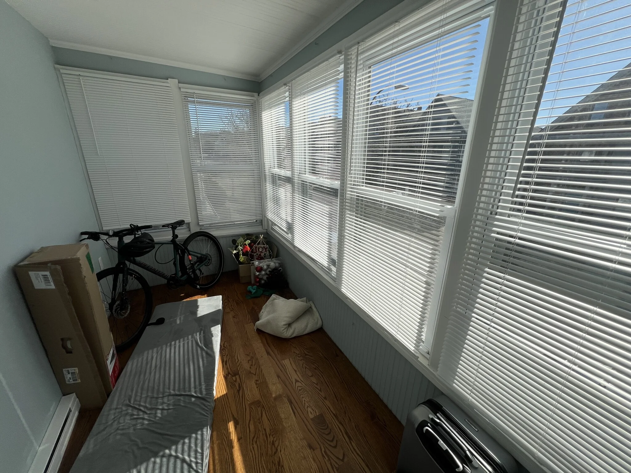 337 Highland Ave, Powder House Square