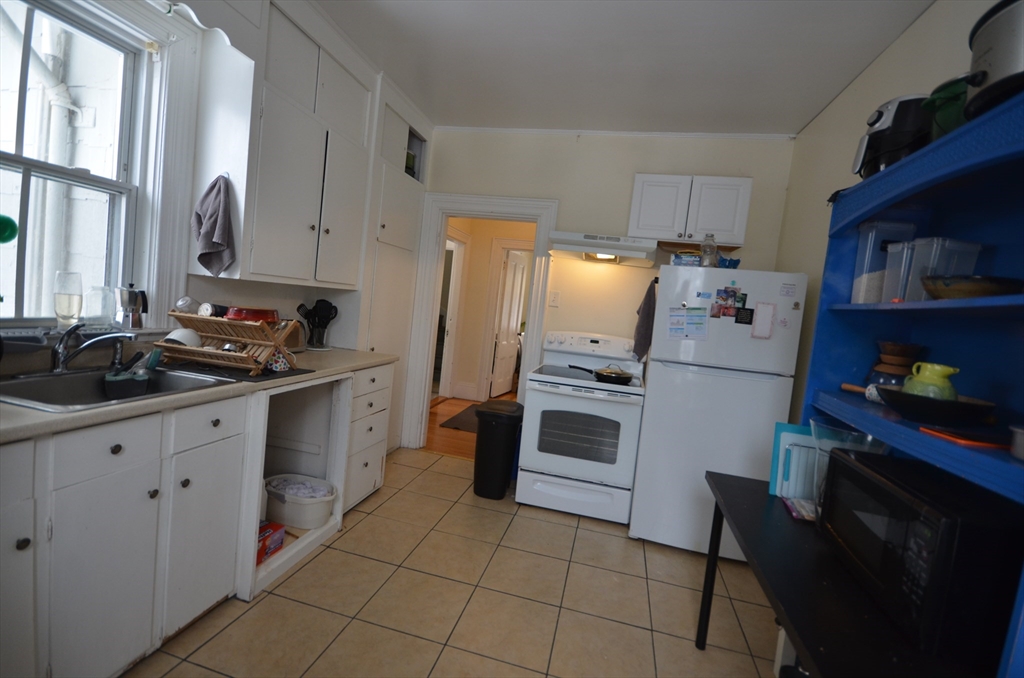 124 Academy Hill Rd, Brighton