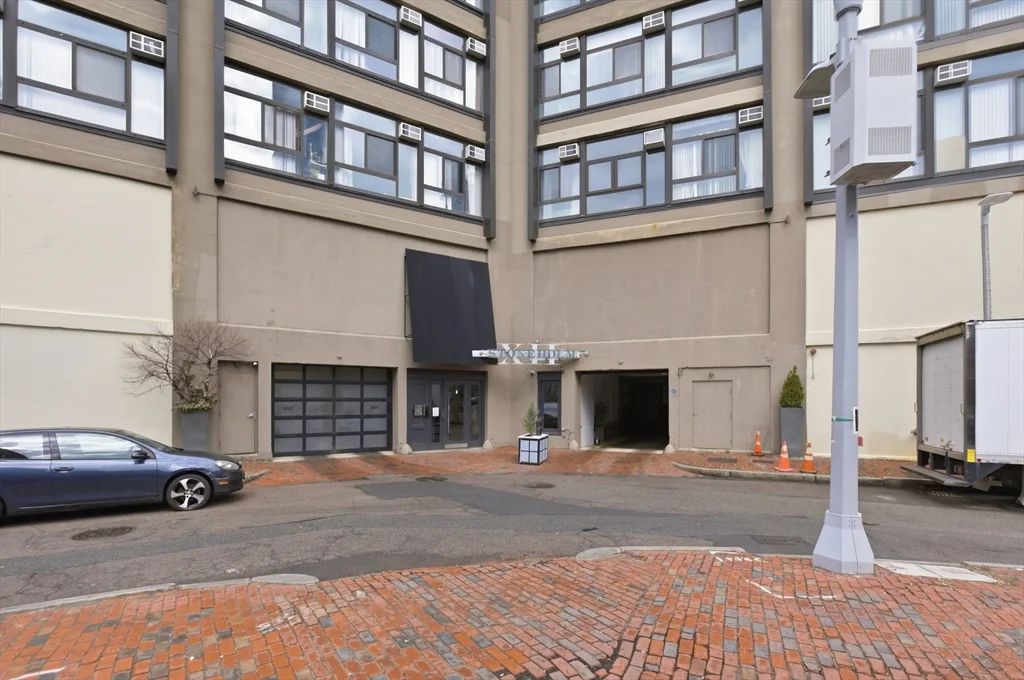 12 Stoneholm St, Back Bay