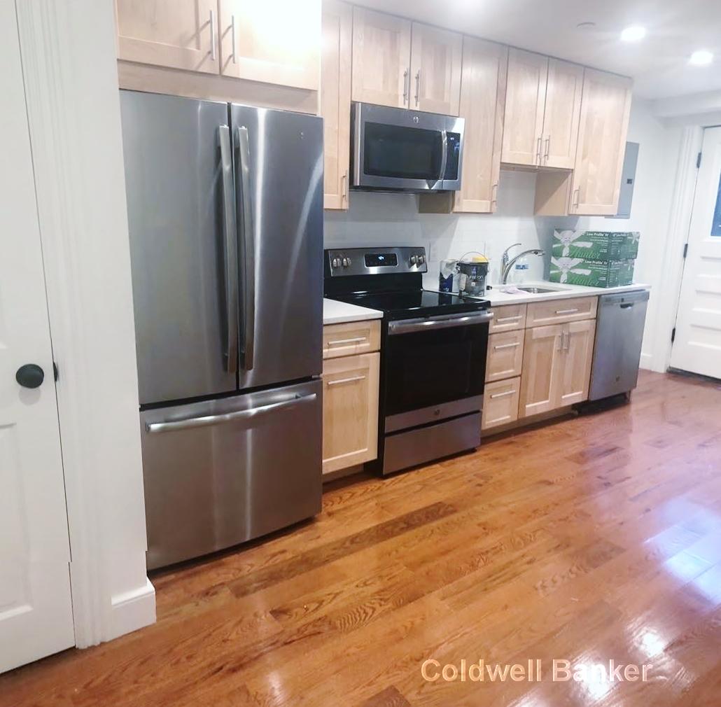 1776 Beacon St, Brookline