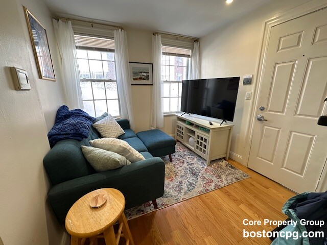 61 Joy St, Beacon Hill