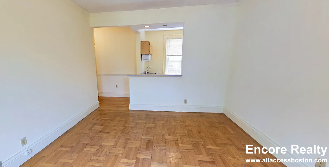 20 Queensberry St, Fenway